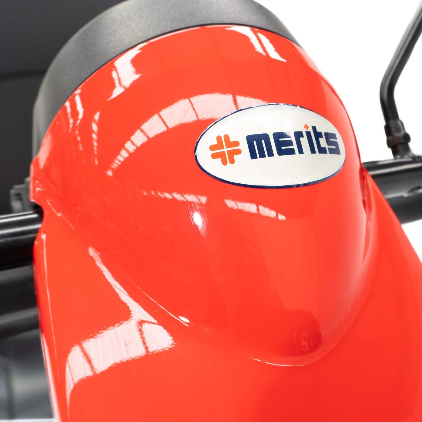 Merits 745 Max - Drives up to 45km with a weight capacity of 159kg